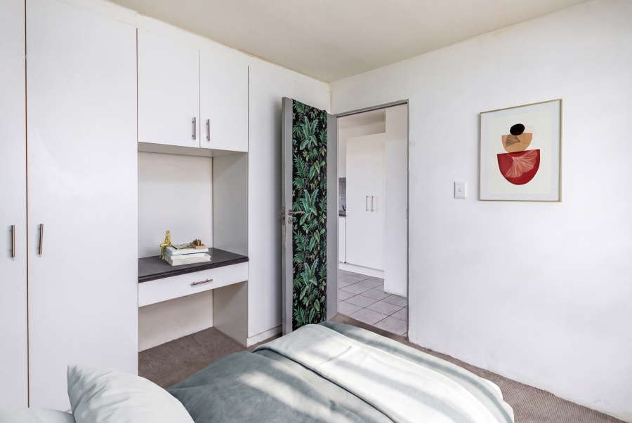 1 Bedroom Property for Sale in Zonnebloem Western Cape